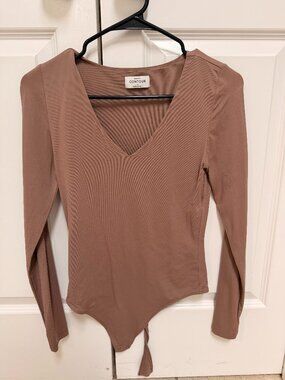Aritzia Babaton Contour Bodysuit